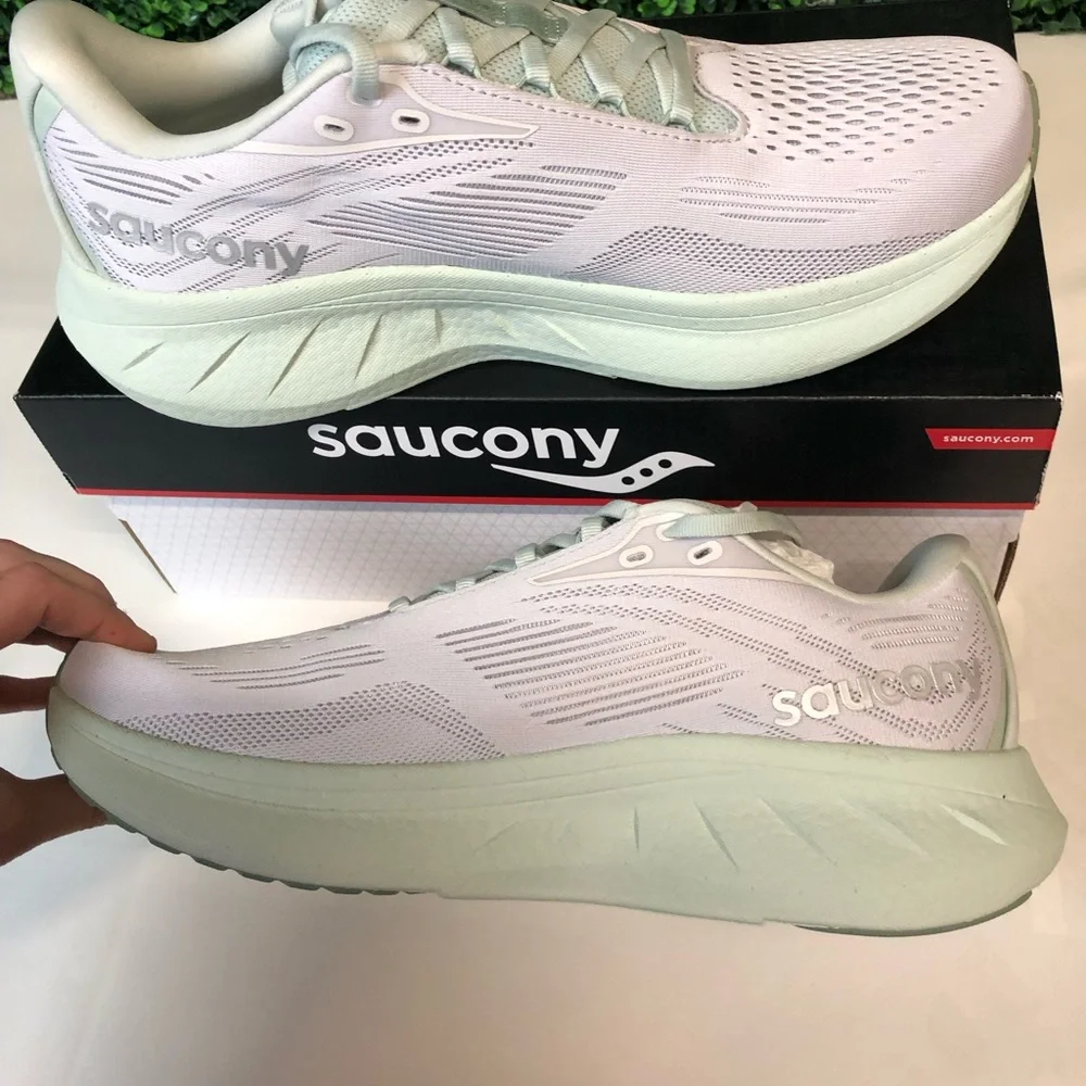 NIB Saucony Ride 18 White And Fog Womens Tennis Shoes - Picture 5 of 7